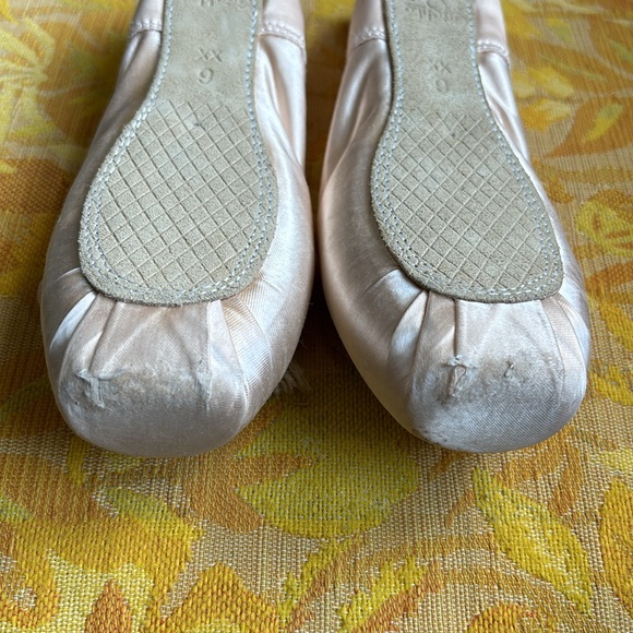 Grishko New Pink Pointe Ballet Shoes - Picture 7 of 16